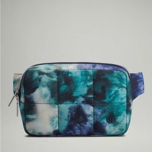 Lululemon quilted grid belt bag NWT